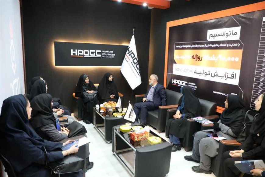 بازدید مشاور مدیرعامل شركت نفت و گاز اروندان در امور بانوان و خانواده از پانزدهمین نمایشگاه صنعت نفت خوزستان