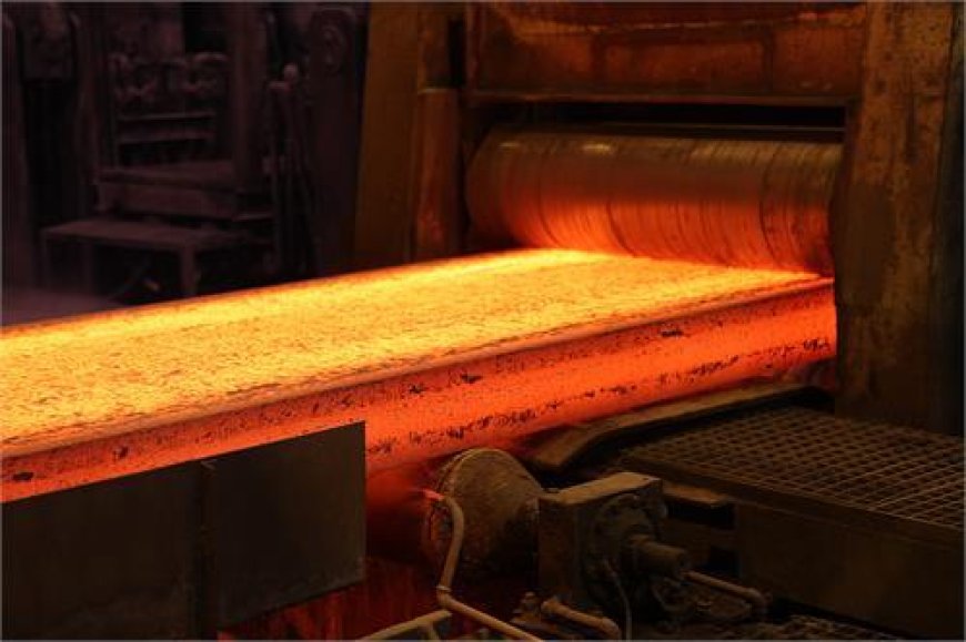 تحلیل عملکرد مالی فولاد خوزستان در ۹ ماهه ۱۴۰۳؛ تداوم رشد در شرایط بحران