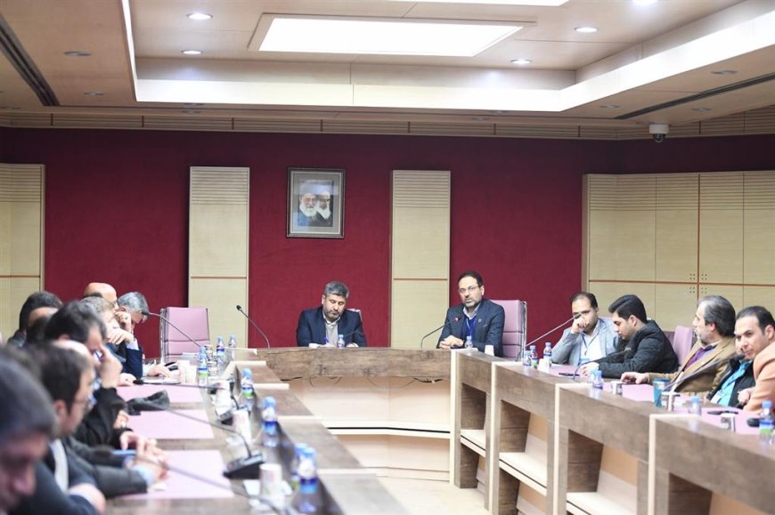 ارائه نیازمندی‌های فناوری و ظرفیت‌های تولید بار اول مناطق نفت‌خیز جنوب در همایش پتروتك