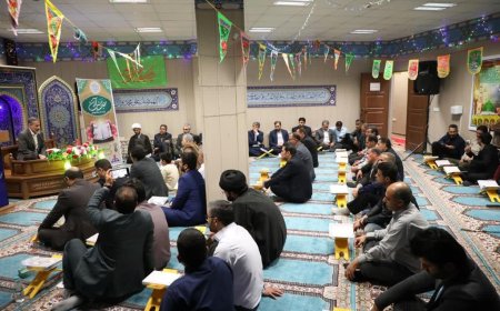 محفل اُنس با قرآن در شركت نفت و گاز اروندان برگزار شد