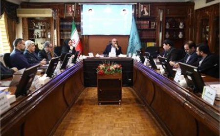 با موضوع تعیین حداقل مزد و سایر مطالبات ؛ سیصد و سی و پنجمین نشست شورای عالی کار در حال برگزاری است