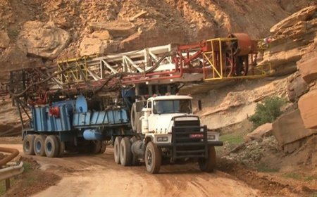 اجرای موفقیت آمیز عملیات جابجایی دكل ۱۰۶