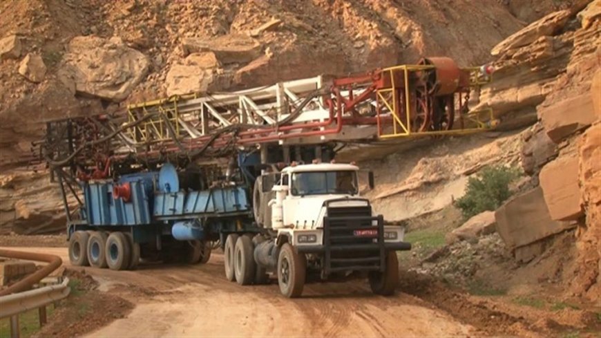 اجرای موفقیت آمیز عملیات جابجایی دكل ۱۰۶